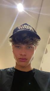 lewis walton (@l3w15._)