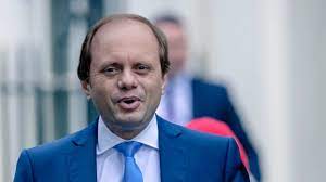 Sajid javid height, weight & measurements. Fmhop On Twitter Sajid Javid With The Hair Of Peter Shreeves