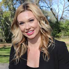 Brooke Noble's Instagram, Twitter & Facebook