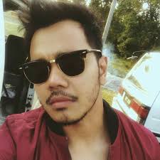 Oleh zaki sapuan dikemaskini 5 apr 2018. Hi From Linggi Rayyan Raiqarl Can T Wait To Shave Alif Satar Hikayat Cinta Si Pematah Hati Selfie Mens Sunglasses Sunglasses Square Sunglass
