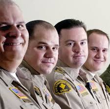 Officers recount rescuing three little girls from 'slasher dad'