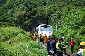 臺灣交通鐵道影像 台湾の鉄道映像 taiwan railway movies (bv2dp). Xupw1chdl9vkhm