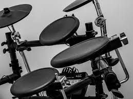 The 11 best electronic drum sets 1. Quietly Does It The Best Budget Electronic Drum Kit You Can Buy