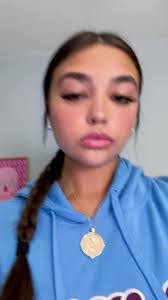 Nina Albrecht's Instagram, Twitter & Facebook