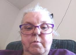 Elizabeth Rene's Instagram, Twitter & Facebook