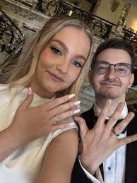 Deborah Cabrera's Instagram, Twitter & Facebook