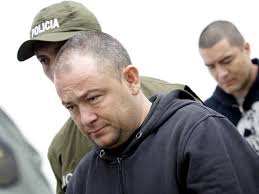 El que firme el acuerdo tendrá que cumplir”: alias 'Douglas' sobre mesa de  paz de Itagüí