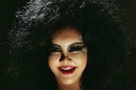 Awalnya tulisan tersebut terbit di media massa. Uji Nyali Yakin Berani Nonton 6 Film Horor Klasik Indonesia Sendiri