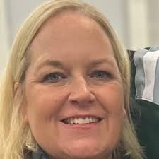 Job news without real job news. Yesterday, I officially made the decision  to stop my attempts to get back into the tech world. Being laid off after a  solid run with Autodesk