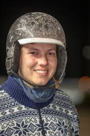 V75-PRATEN: Erik (23):