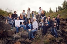 Large Family Photo Poses Large Family Posing Family Photo Family Photo Pose Large Family Pictures Large Family Photos