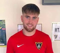 Daniel Kitching's Instagram, Twitter & Facebook