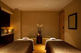 A new weekend is coming so fast and it's filled with lots of events and adventures, and after all this socializing we (or is it just me?) all need some time to relax and pamper ourselves in a hot bath, maybe in a spa salon with a great massage, new pedicure or a nice new haircut. How Does Your Treatment Room Compare Massage Warehouse