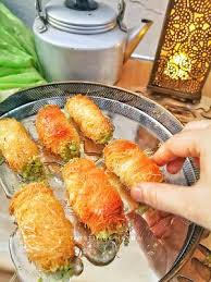 Cream Cheese Kunafa Rolls Taystit By Hasna In 2020 Cream Cheese Rolls Ricotta Cheese Recipes