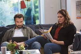 Parents mode d'emploi revient sur france 3 dès le 7 septembre, tous les samedis à 20.15 confinement mode d'emploi, en attendant la diffusion ce soir à 20h35 sur france 3, les comédiens nous ont fait un petit cadeau ! Parents Mode D Emploi Le Film Telefilm 2016 Tele Star