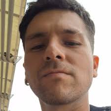 Monse Ruiz (@monseruiz4)