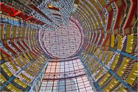 Beedle lifetime achievement award winner, who died saturday afternoon, 8 may 2021 in st. Helmut Jahn Presents Proposal To Revive Aging Thompson Center Curbed Chicago