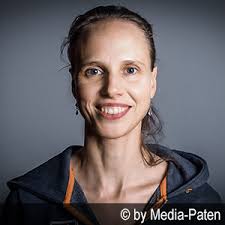 Nicole Hannak Sprecher