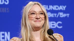 Dakota Fanning bares all in nude Instagram pic | Fox News