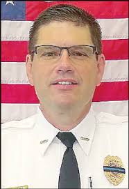 Father of ex-Red Bud policeman demands mayor resign