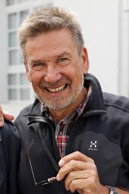 Le grand témoin du week-end, dans "l'Alsace insolite et secrète" de Vianney  Huguenot est un écrivain et photographe : Philippe Lutz, qui vient de  sortir un nouveau livre : "La vie à