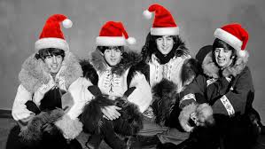 6,461 free images of christmas holiday. The Compelation Christmas Images Christmas Songs Compilation With Beautiful Christmas Animated Gif Images Of Christmas Trees