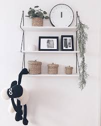 ウォールシェルフの活用法がいっぱい こんなに使えるおしゃれな棚の活用法 folk 収納 アイデア ウォールシェルフ インテリア 収納