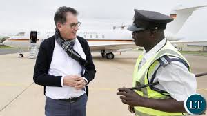 In sieben saisons der bundesliga war er torschützenkönig. Zambia German Minister Gerd Muller Stranded In Zambia After Plane Breaks Down