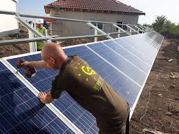 Poți avea economii lunare de până la 40% din factura de electricitate. Cum Merge Acum Afacerea Panourilor Fotovoltaice Puse AcasÄƒ