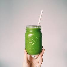 Victoria On Instagram Coup De Boost Fortement Necessaire Ce Matin Avec Un Smoothie Vert Delicieux 1 Pomme Fuji Mason Jar Mug Smoothies Mason Jars