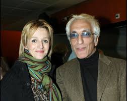 Éloignés des médias, gérard darmon et sa femme de 49 ans n'ont jamais évoqué leur désir d'avoir un enfant ensemble. Gerard Darmon Mathilda May Christine Les Femmes Qui Ont Marque Sa Vie Puretrend