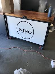 Kiro Coffee Mobile Coffee And Espresso Cart Palet Kayu Desain Kedai Kopi
