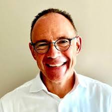 Tessa Tinney's Instagram, Twitter & Facebook