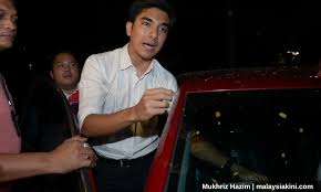 Kedua negara pun berharap perbedaan politik di negara tersebut itu dapat diselesaikan sesuai hukum yang berlaku. Malaysiakini Bersatu Youth Backs Dr M Won T Work With Umno En Bloc