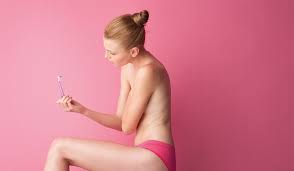 Wir erklären, warum das so ist. Intimrasur Pflege Tipps Zur Vermeidung Von Reizungen Und Pickelchen