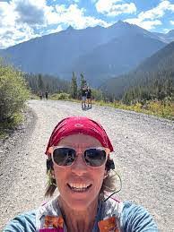 Lea Rhoades's Instagram, Twitter & Facebook