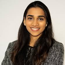 Aangi Kothari's Instagram, Twitter & Facebook