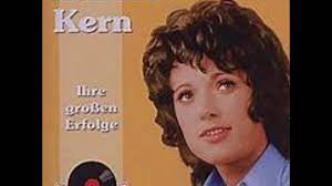 lieber mal weinen im gluck renate kern 1968 youtube deutsche schlager youtube lieder
