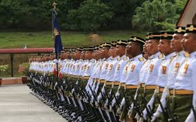 Kapal tentara laut malaysia sempat menurunkan 2 buah sekoci dari jarak 3 mil dari suar karang unanrang. Permohonan Pegawai Kadet Angkatan Tentera Malaysia 2019 Info Pelajar