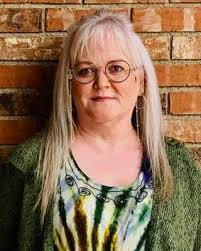 Kimberly Edenfield's Instagram, Twitter & Facebook