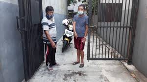 Check spelling or type a new query. Ibu Hamil Jadi Korban Penembakan Di Ciracas Ketua Rt Pendarahannya Cukup Banyak Halaman 2 Tribun Jakarta