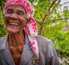 Photographing a 100-year-old woman in the Bahamas