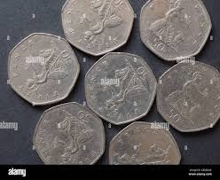 A different design for each letter in the alphabet. 50 Pence Coin Money Gbp Wahrung Des Vereinigten Konigreichs Stockfotografie Alamy