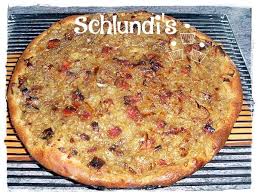 Frankischer Zwiebelplootz Zwiebelkuchen Schlundis In 2020 Zwiebelkuchen Zwiebelkuchen Rezept Blech Essen