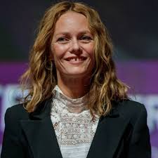 Vanessa paradis — natural high 03:22. Vanessa Paradis Ses Revelations Sur Son Etrange Confinement Avec Ses Enfants Femme Actuelle Le Mag