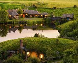 New zealand is about 2,000 kilometres (1,200 mi) east of australia across the. Yeni Zelanda Gezisi Yapacaklara 10 Oneri Birhayalinpesinde