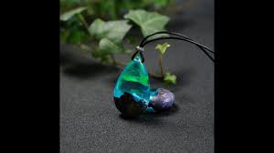 How To Make A Aurora Pendant Necklace Diy Epoxy Resin Craft Aurora B In 2020 Diy Pendant Necklace Diy Necklace Resin Crafts