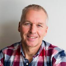 Peter Bowes's Instagram, Twitter & Facebook