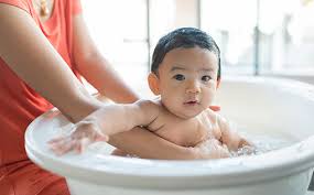 Choosing the best baby bathtub for your little one can be a daunting task. Baby Bathing Products 1 Baby Gear Rental Service Babyquip