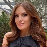 Danielle Schwartz's Instagram, Twitter & Facebook